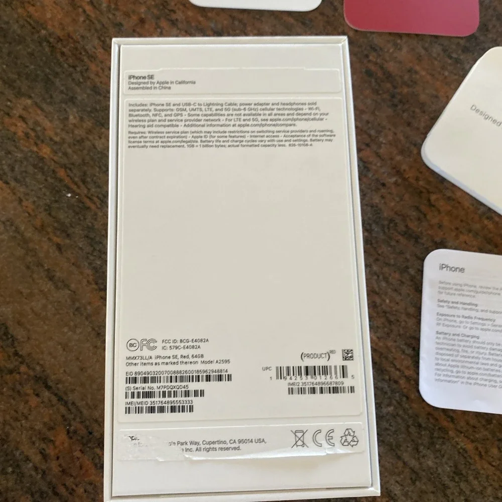 EMPTY BOX ONLY Apple iPhone SE (3rd Generation) Red,‎ 64GB, A2595 Gift Box